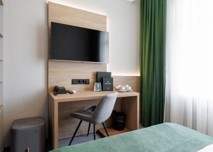 room 130 thumbnail 2